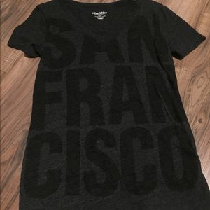 V-neck San Fransisco tee!
